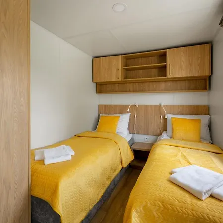 Wichrowe Wzgorze Lark House Apartmán