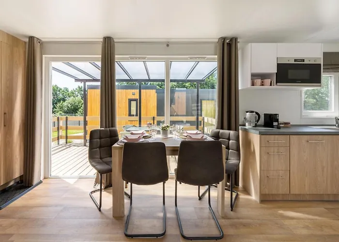 Apartman Wichrowe Wzgorze Lark House *