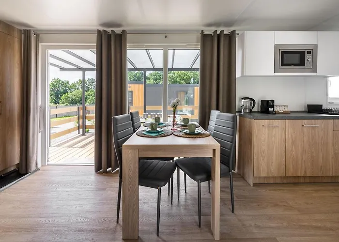 Apartman Wichrowe Wzgorze Lark House *